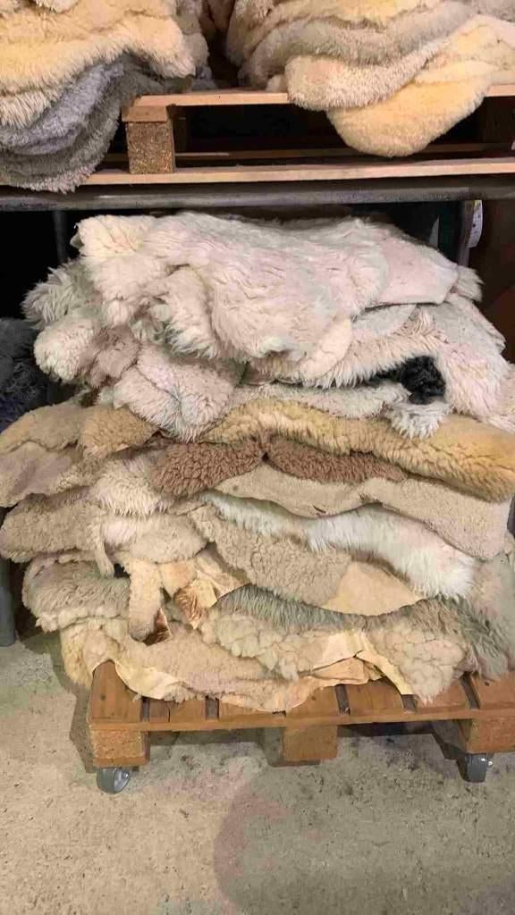 Manteaux en peau de mouton B-CHOICE. 3 pièces, Enlèvement ou Envoi, Utilisé, Autres matériaux