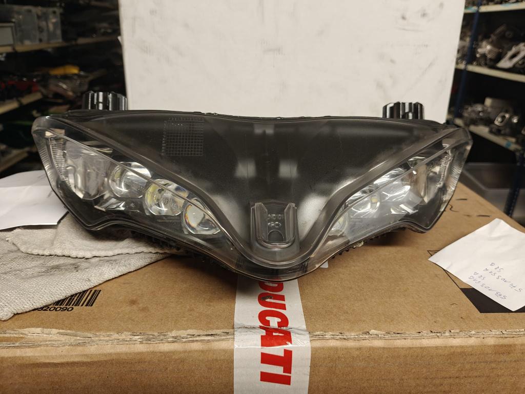 DUCATI MULTISTRADA 1200S 2015 KOPLAMP, Motoren, DUCATI, Gebruikt, Ophalen of Verzenden, Jackierogier@outlook.be