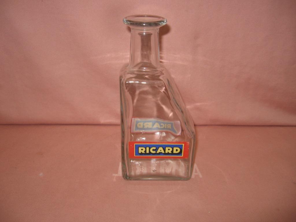 Carafe en verre Ricard inclinée, bordure rouge, bord jaune,, Enlèvement ou Envoi, Comme neuf, Ustensile