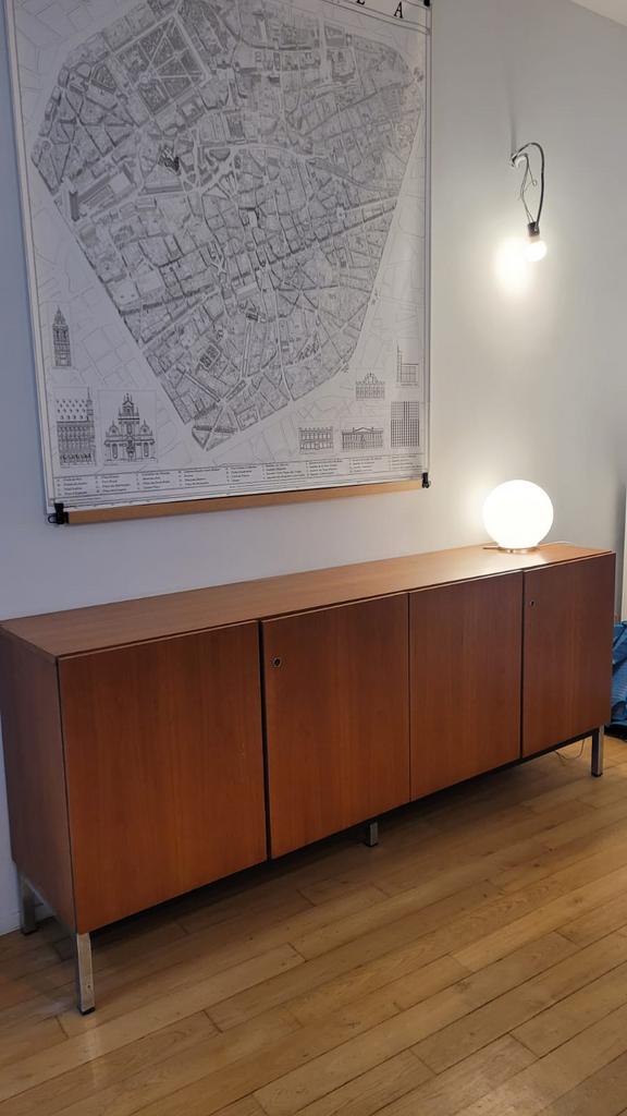 Enfilade / dressoir vintage en teck plaqué années 60, Maison & Meubles, Armoires | Dressoirs, Teck, 25 à 50 cm, Avec porte(s)