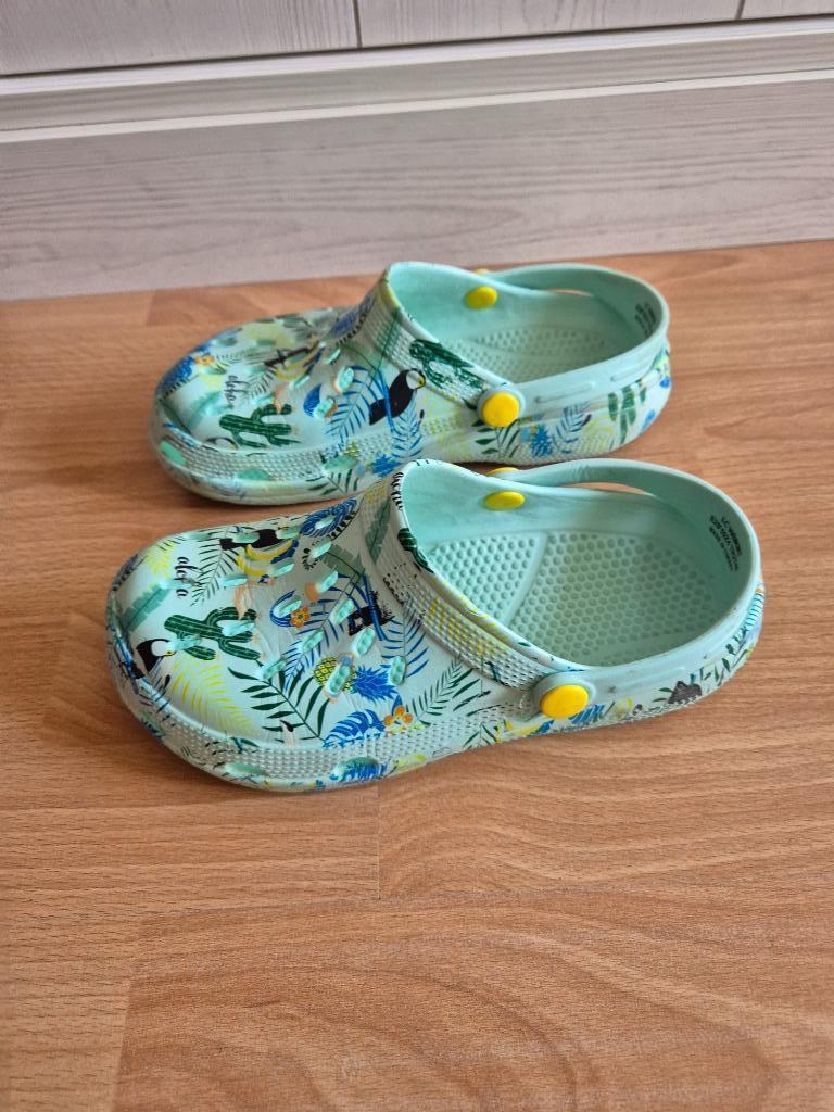 Nieuwstaat watersandalen maat 36, Garçon ou Fille, Enlèvement ou Envoi, Comme neuf, Autres types