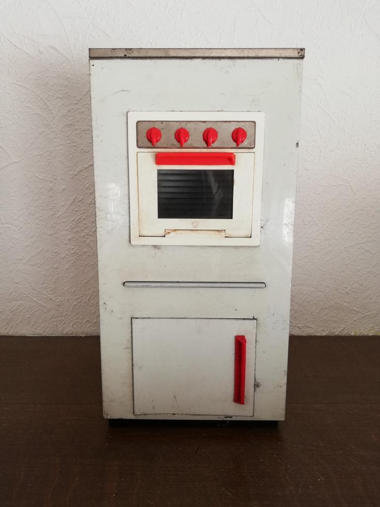Vintage blikken keukenmeubel/oven Fuchs W-Germany., Ophalen of Verzenden, Gebruikt, Overige materialen, Speelkeuken