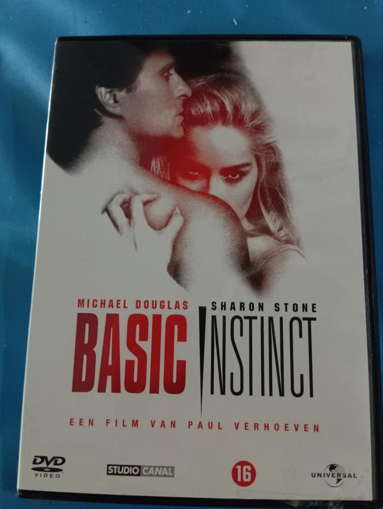 INSTINCT DE BASE, Enlèvement ou Envoi, Comme neuf