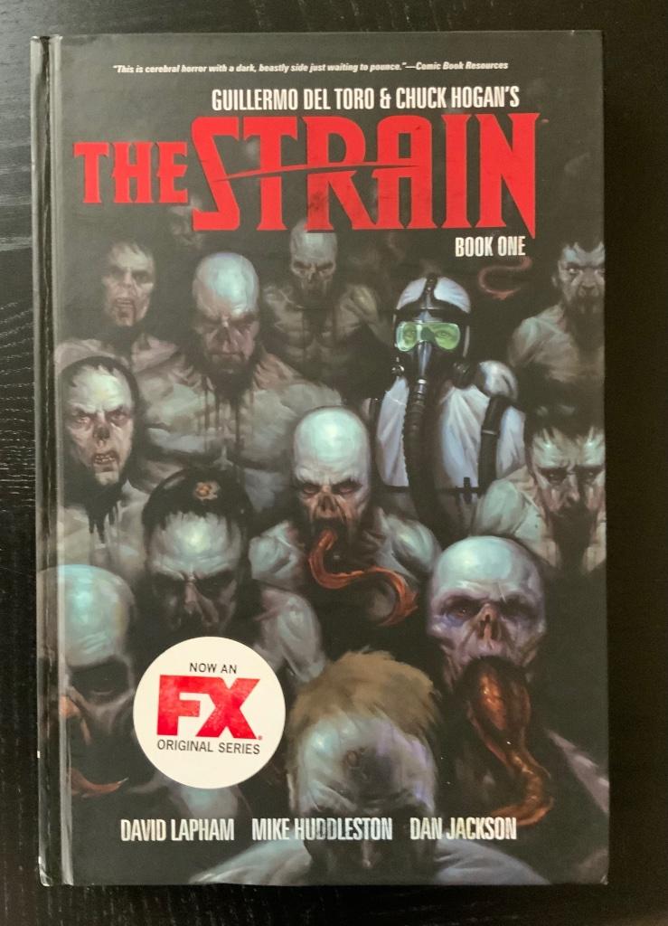 The Strain Book One HC (Dark Horse), Eén comic, Amerika, Ophalen of Verzenden, Zo goed als nieuw