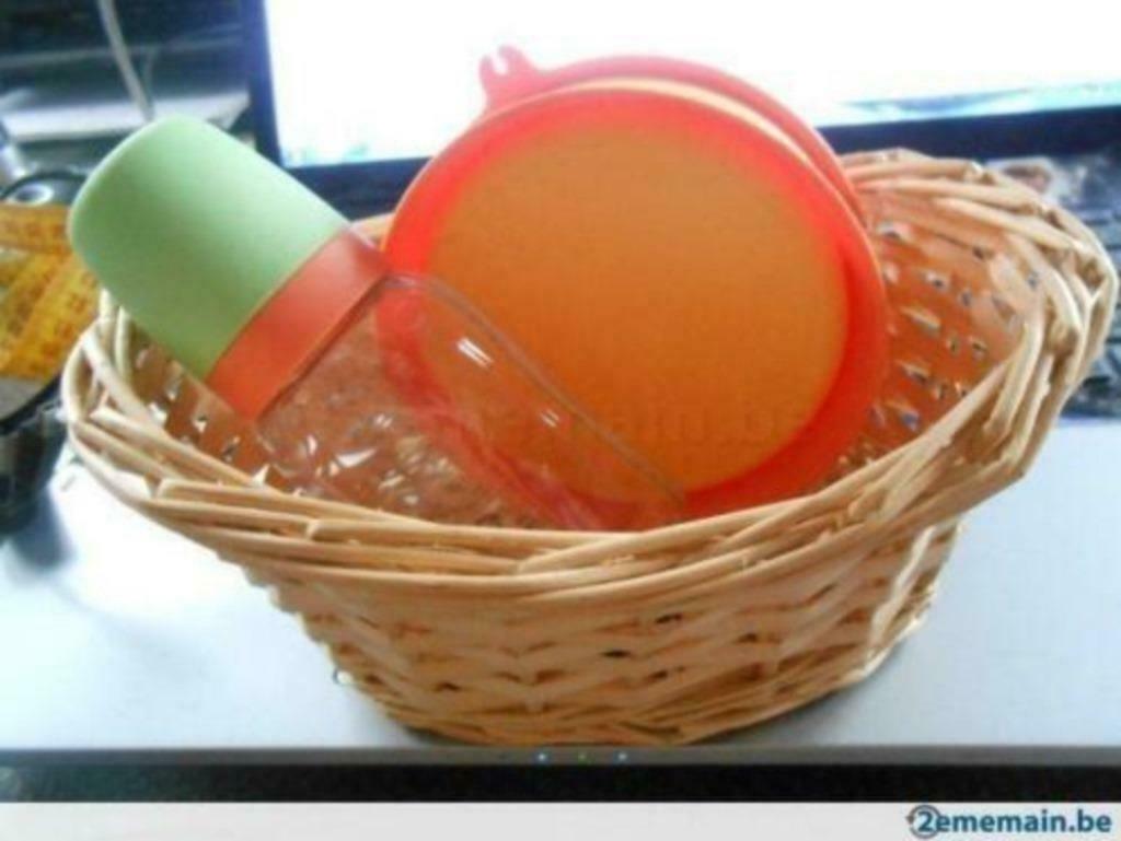 Tupperware : pour les fillettes qui s'amusent ......, Enlèvement ou Envoi, Neuf