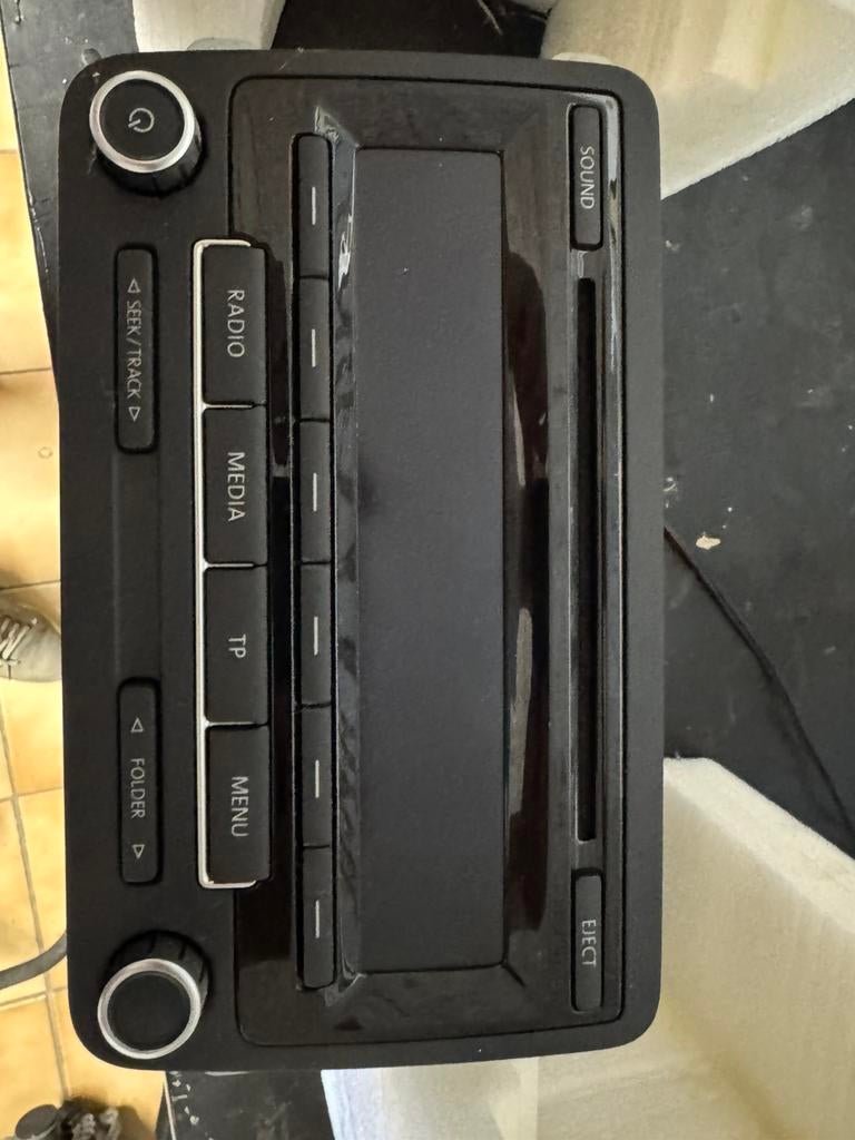 Radio VW Polo, Ophalen, Zo goed als nieuw