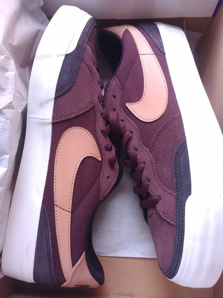 nieuw 44.5 Nike SB zoom pogo plus met doos sneakers, Verzenden, Nike, Nieuw, Sneakers
