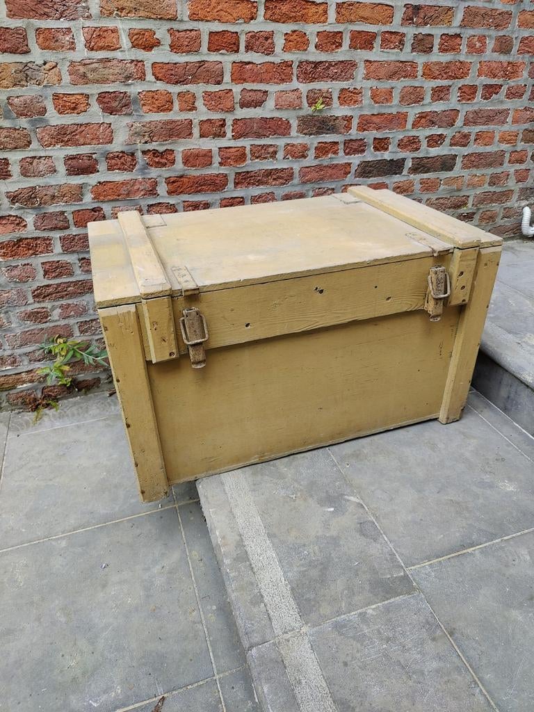 Leger kist legerkist koffer, Ophalen