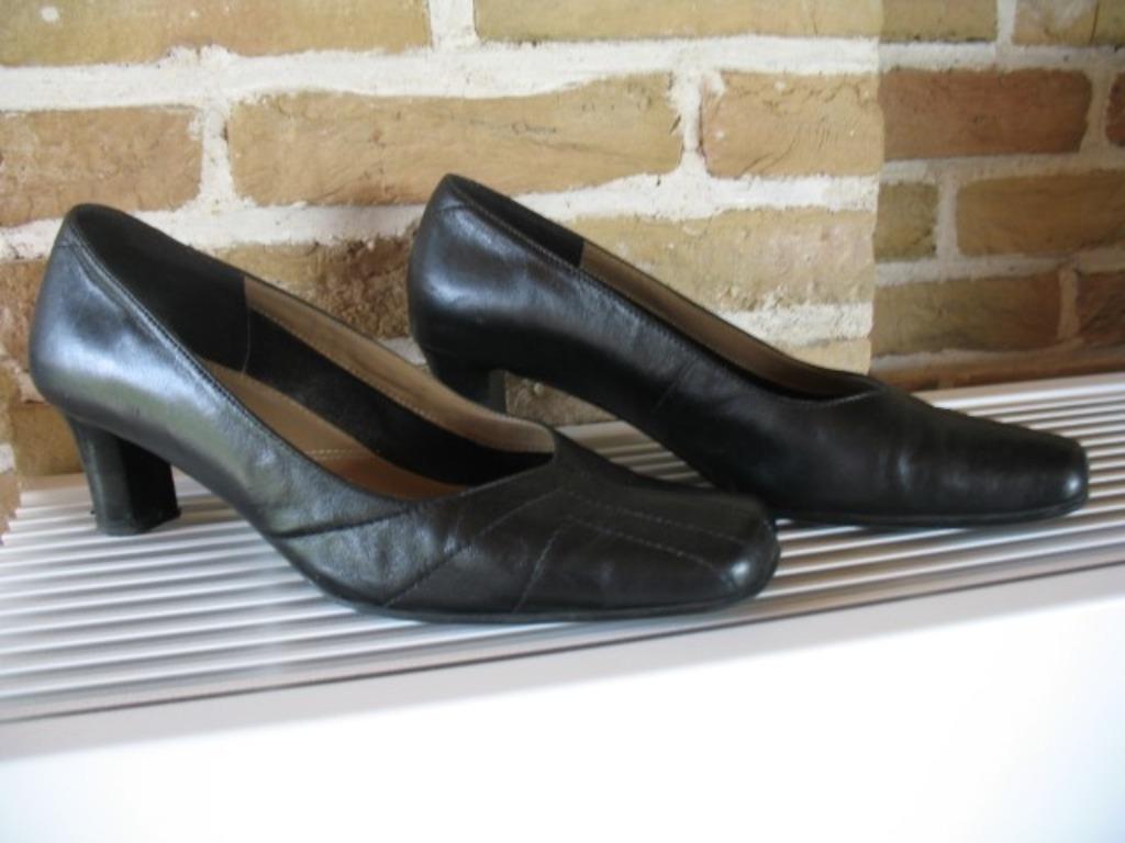 Zwart lederen schoenen: Clarks maat 38, Enlèvement ou Envoi, Clarks, Chaussures basses, Noir