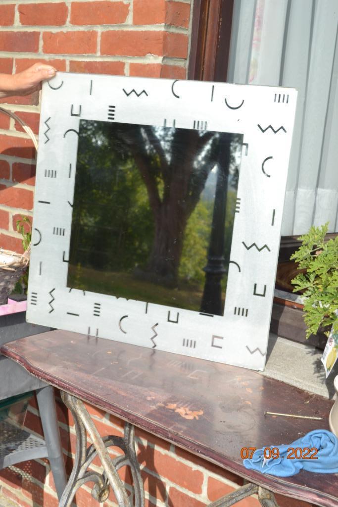 Miroir, Enlèvement
