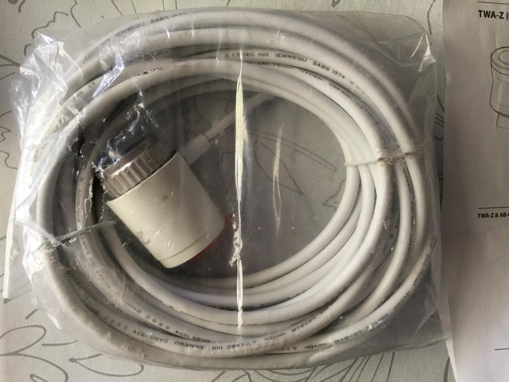 Danfoss thermostatische kraan, Doe-het-zelf en Bouw, Verwarming en Radiatoren, Ophalen, Nieuw