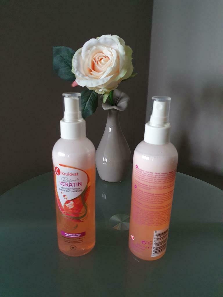 2 nieuwe flesjes anti-klit spray keratin van Kruidvat, Bijoux, Sacs & Beauté, Beauté | Soins des cheveux, Enlèvement, Neuf, Soin des cheveux ou Soin réparateur des cheveux