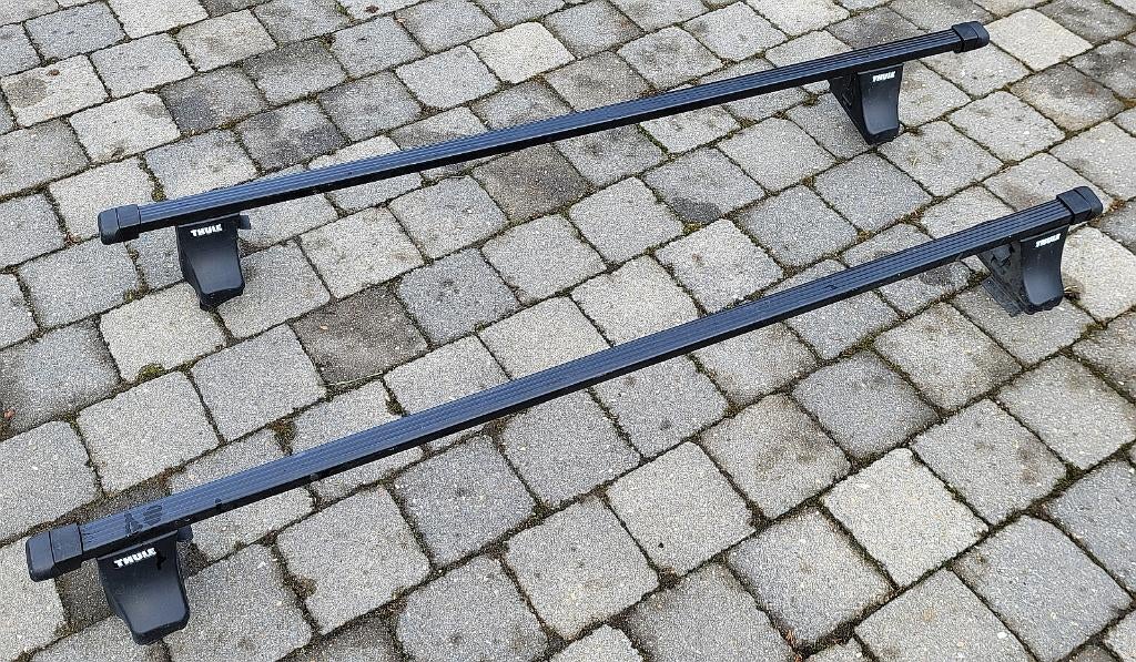THULE barres de toit 127cm + pieds 750, Auto diversen, Dakdragers, Ophalen, Gebruikt