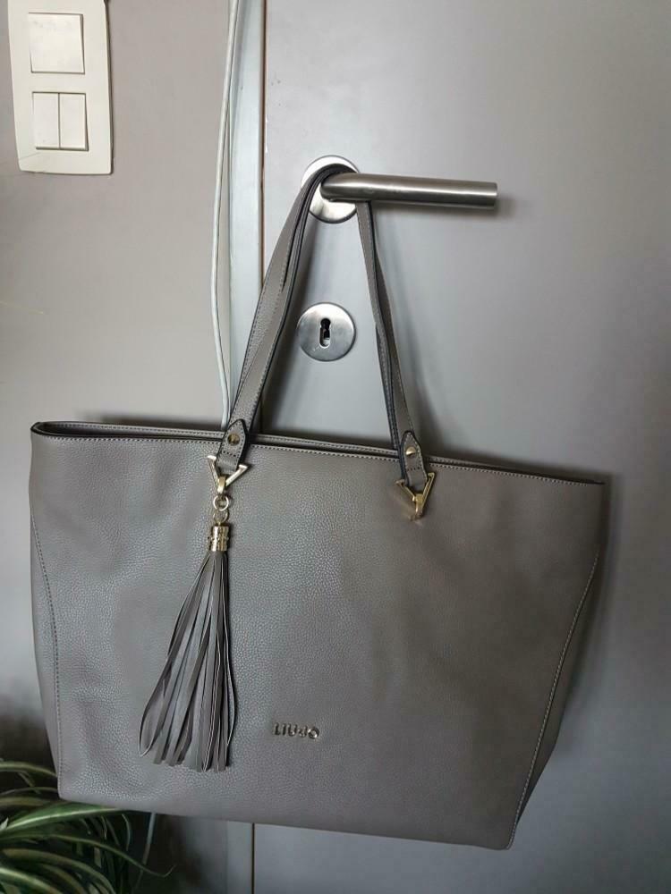 Nieuwe handtas LIU.JO kleur taupe, Handtassen en Accessoires, Tassen | Damestassen, Ophalen of Verzenden, Nieuw, Overige kleuren