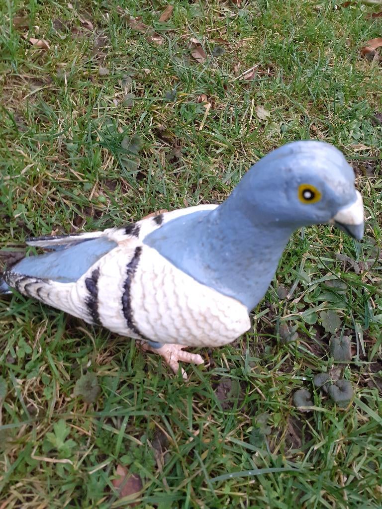 PIGEON EN FONTE PATINEE POLYCHROME, Jardin & Terrasse, Enlèvement ou Envoi, Neuf, Autres matériaux, Animal