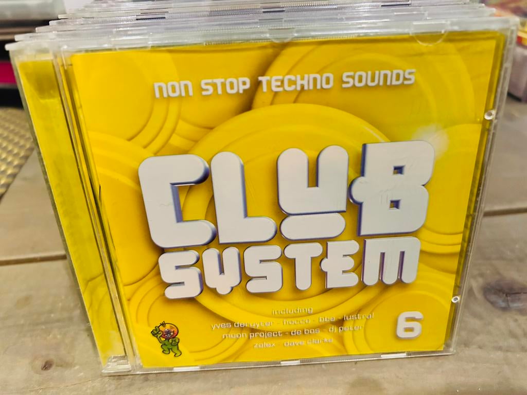 Club System 6 - 1997, Enlèvement ou Envoi, Comme neuf