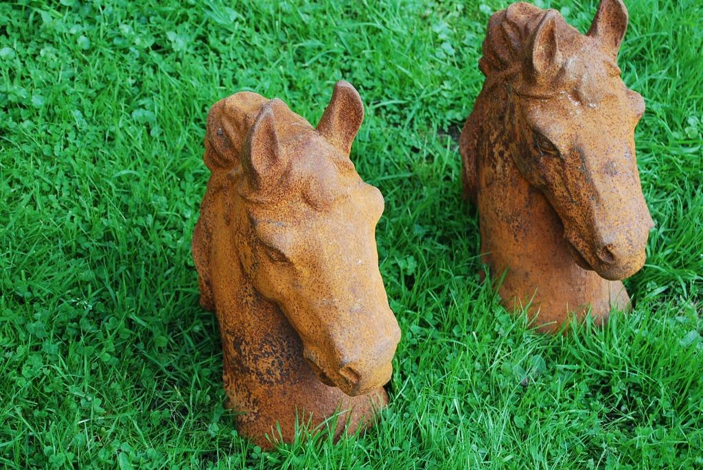 TETE DE CHEVAL EN FONTE, Enlèvement ou Envoi, Comme neuf, Autres matériaux, Animal