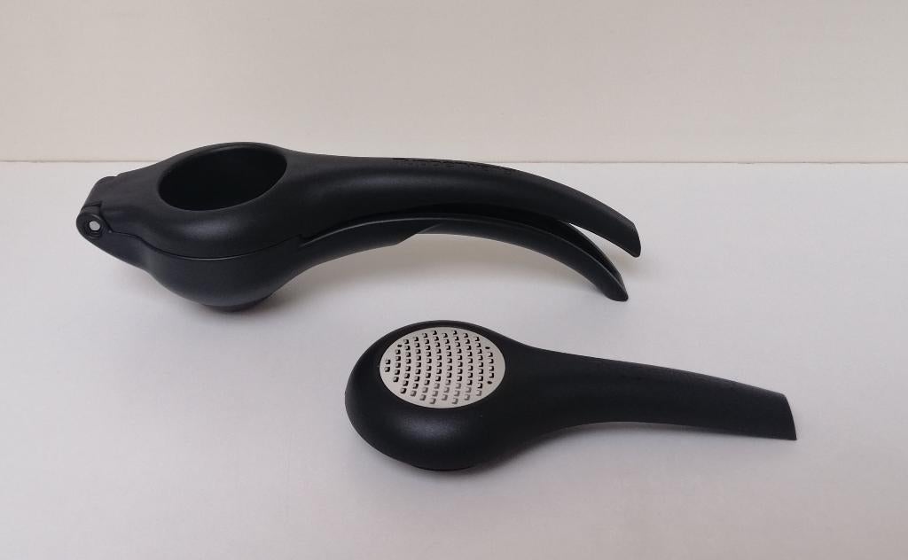 Tupperware™ « Presse-Citron + Zesteur Ergologic » noir, Envoi, Neuf, Autres types