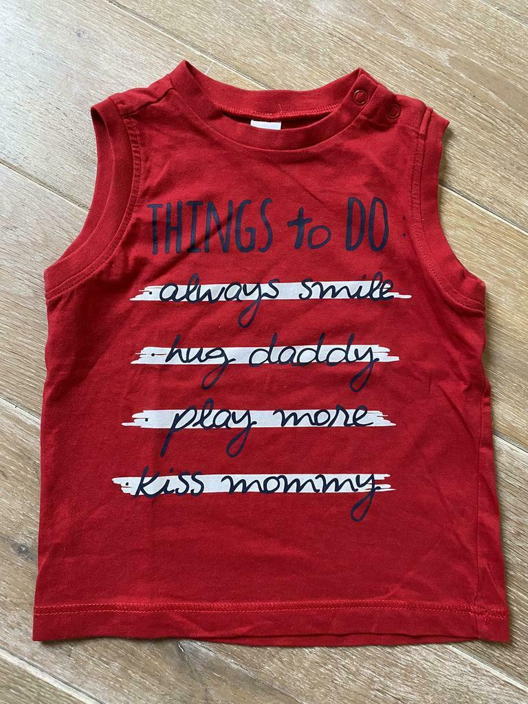 T-shirt maat 86 zonder mouwen, Kinderen en Baby's, Ophalen of Verzenden, Zo goed als nieuw, Jongetje, Shirtje of Longsleeve
