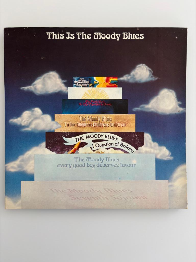 2 LP The Moody Blues ‎– This Is The Moody Blues 1974, Enlèvement ou Envoi, Comme neuf, 12 pouces