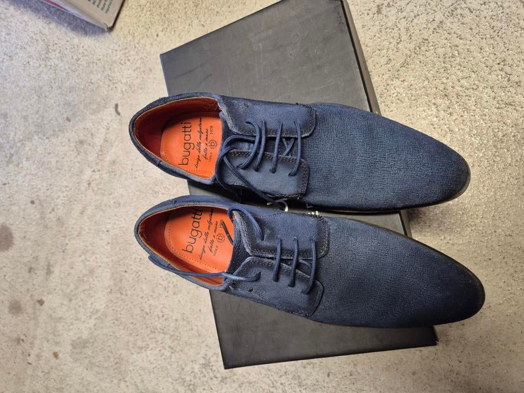 Chaussures Bugatti taille 40, Vêtements | Hommes, Chaussures, Bugatti, Enlèvement ou Envoi, Chaussures à lacets, Comme neuf