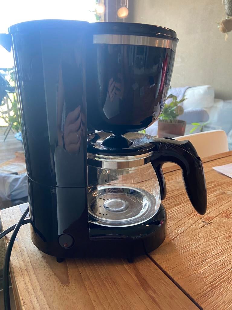 Koffiezetapparaat Tefal 6 kopjes zwart / roestvrij, 4 tot 10 kopjes, Ophalen of Verzenden, Koffiemachine, Gemalen koffie