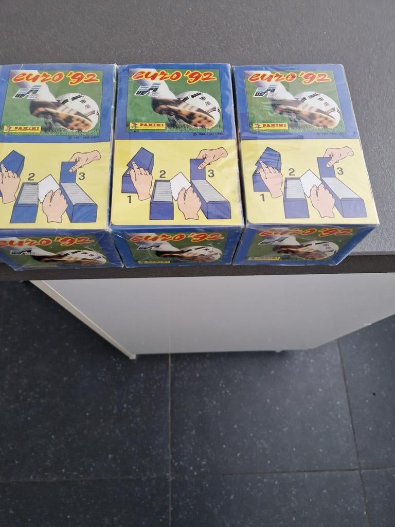 Panini Euro 92 EK EM 1992 ** BOÎTE SCELLÉE EN USINE NEUVE *, Enlèvement ou Envoi, Neuf, Plusieurs autocollants