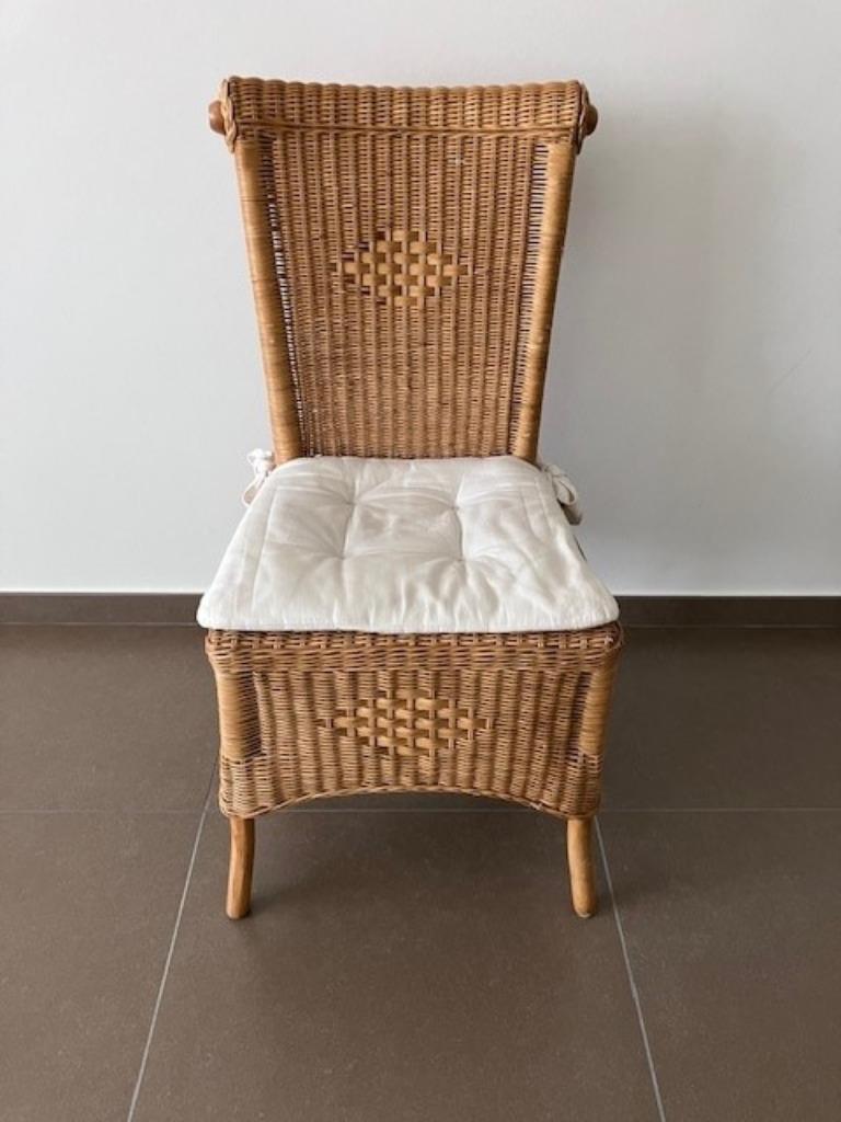 Landelijke rieten stoel, Huis en Inrichting, Stoelen, Ophalen, Zo goed als nieuw, Landelijk, Eén