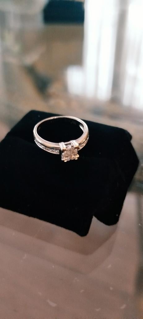 Bague en or blanc diamants T50, Enlèvement, Comme neuf, Blanc, Or
