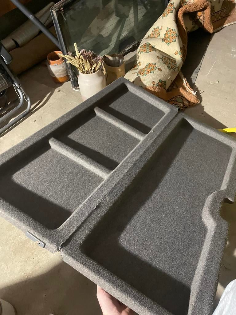 Range rover classic parcel shelf grey, Auto-onderdelen, Interieur en Bekleding, Ophalen, Rover