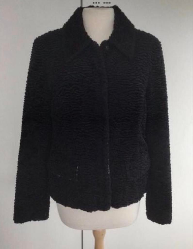 Veste noire en (fausse) fourrure Comma taille 38, Taille 38/40 (M), Enlèvement ou Envoi, Comma, Porté