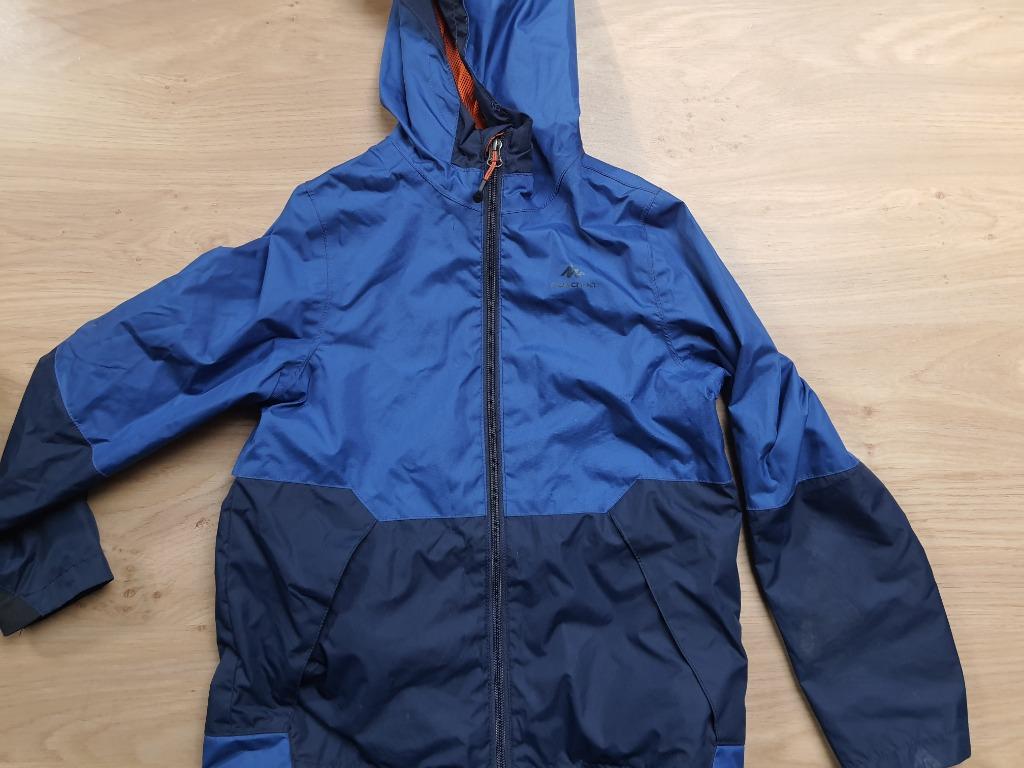 Regenjas voor jongens maat 123 -130 (+/- 6jaar), Ophalen, Decathlon, Zo goed als nieuw, Jongen