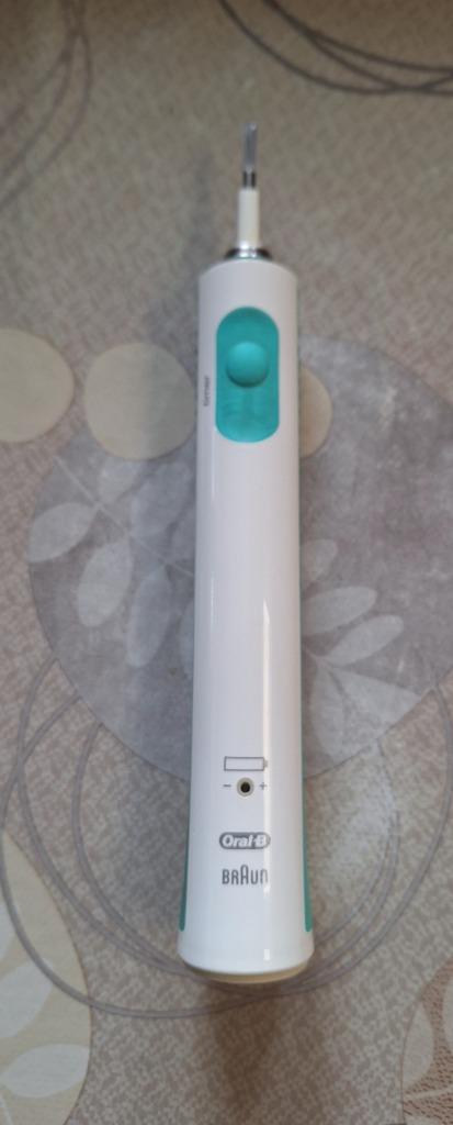 oral-b elektrische tandenborstel enkel de motor, Envoi, Utilisé, Brosse à dents