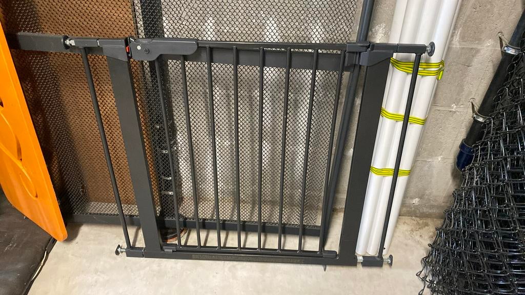 Porte d'escalier Babydan sans perçage, Barrière de sécurité, Comme neuf, Enlèvement, Autres matériaux