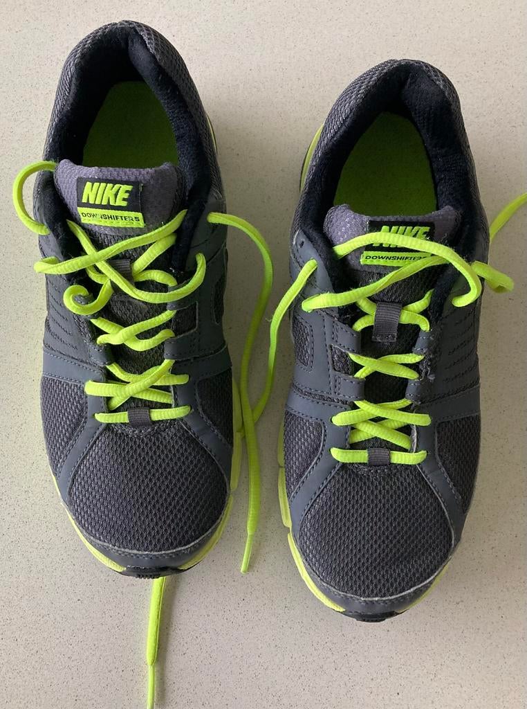 Sportschoenen Nike mt eur39 / Us 6,5, Sports & Fitness, Course, Jogging & Athlétisme, Course à pied, Chaussures de course à pied