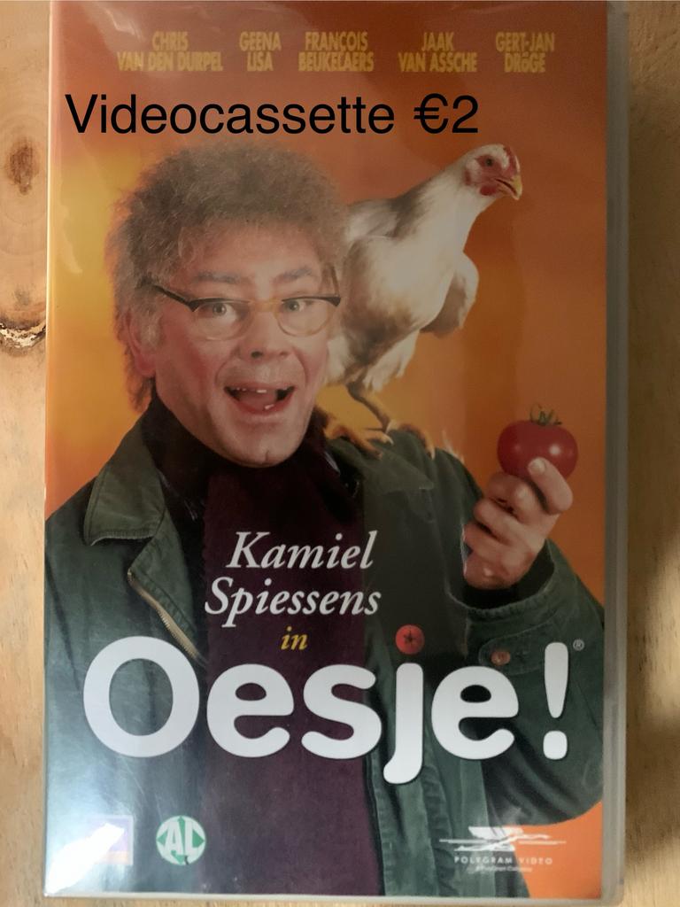 Titanic, Oesje, A Fistful of dollars, Robln Hood, Scream 2, Ophalen, Zo goed als nieuw, VHS
