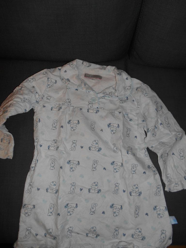 robe de nuit taille 6 ans, TQF, Enlèvement ou Envoi, Vêtements de nuit ou Sous-vêtements, Utilisé