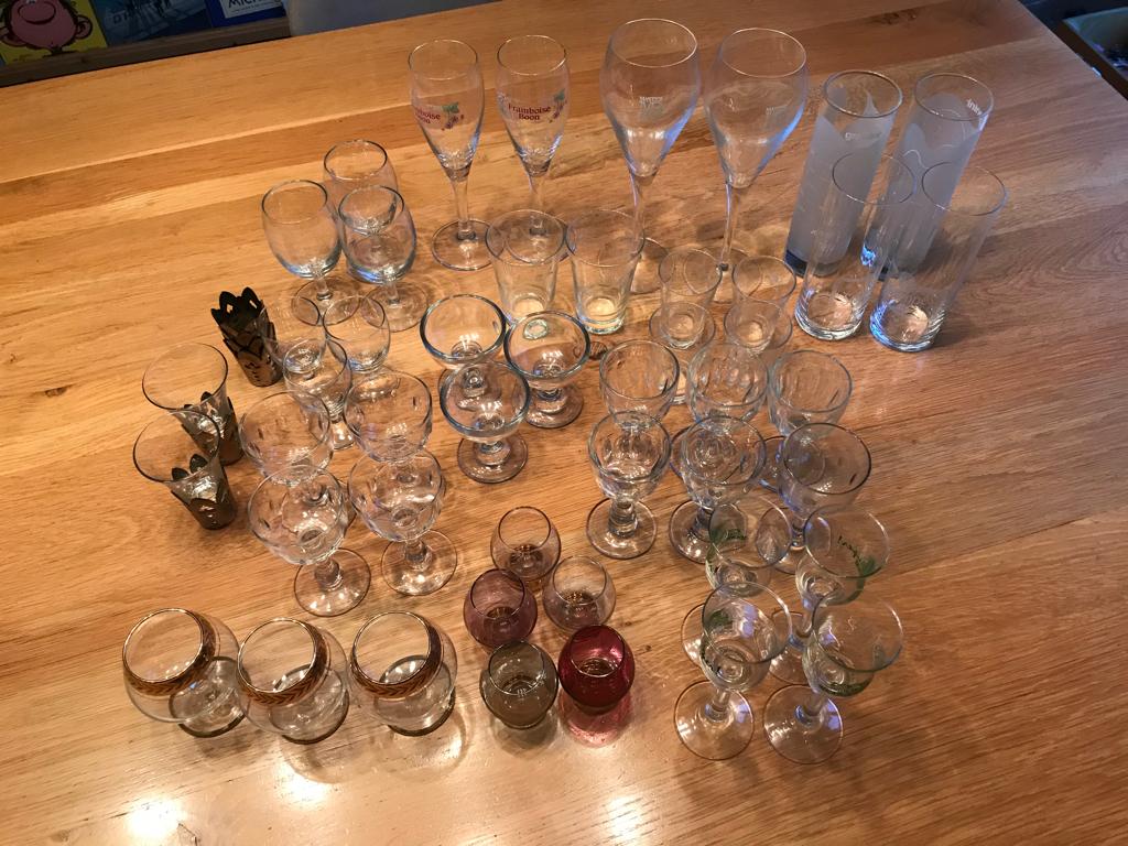 Borrelglaasjes en andere, Ophalen