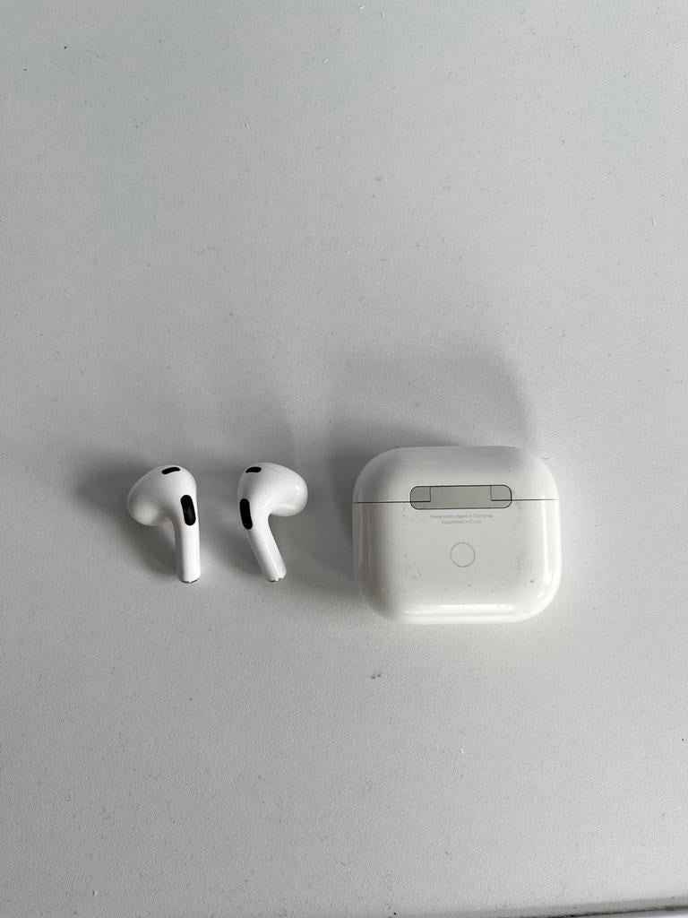 AirPods 3e génération à vendre — utilisés, bon état général., Télécoms, Enlèvement, Utilisé, Intra-auriculaires (Earbuds), Bluetooth