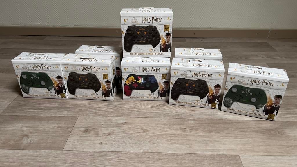 Harry Potter draadloze controllers - gelimiteerde editie, Overige controllers, Nieuw, Ophalen of Verzenden, Draadloos