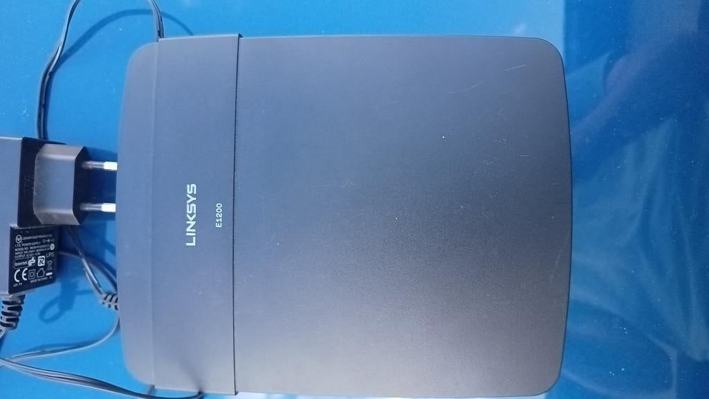 Linksys router e1200, Informatique & Logiciels, Enlèvement ou Envoi, Comme neuf, Routeur