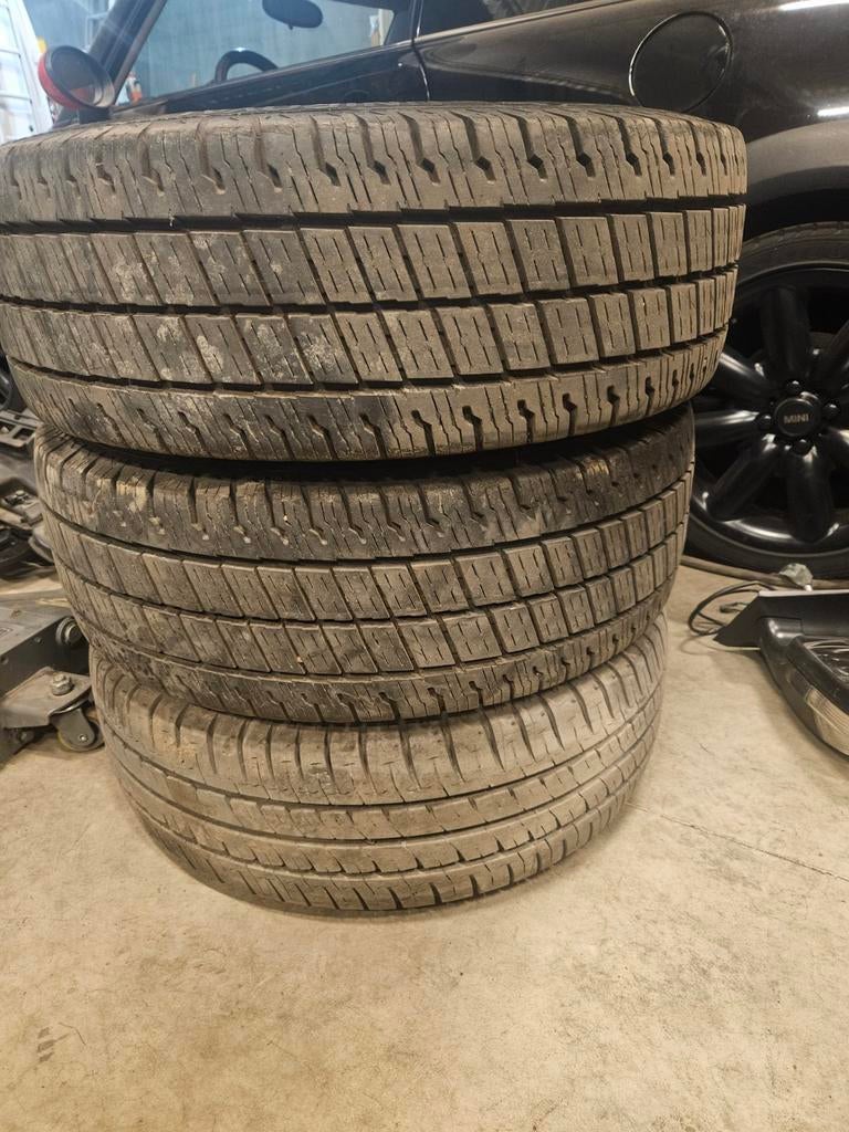 Banden op velg 235 65c 16 mercedes sprinter vw crafter, Auto's, Bedrijf, Te koop