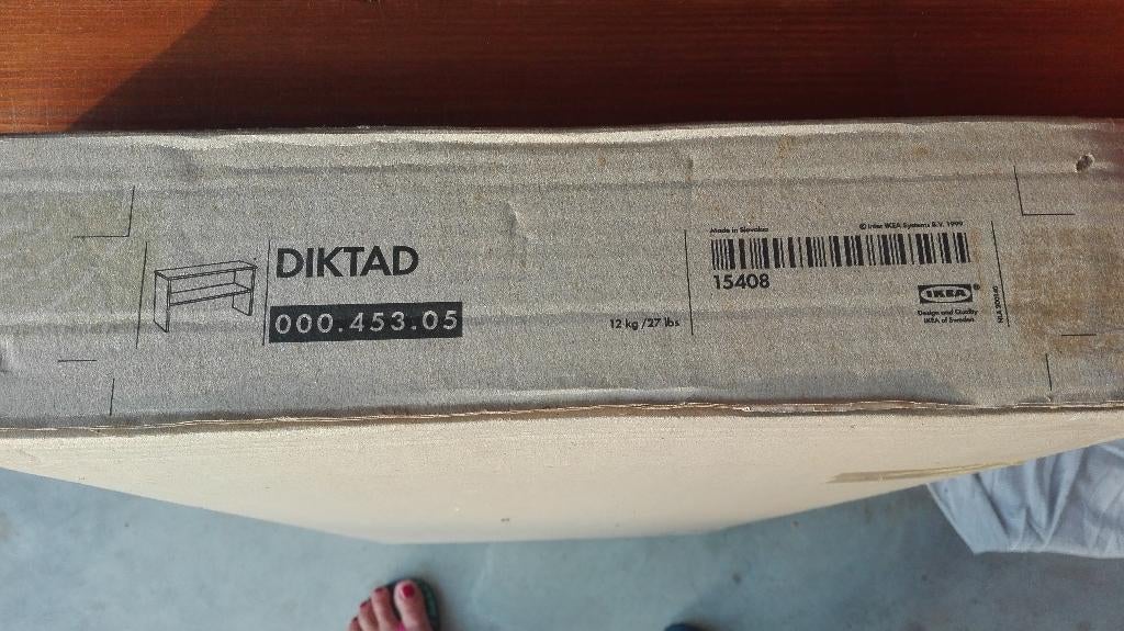 Vintage Boekenrek ikea DIKTAD nieuw nog in verpakking, Ophalen
