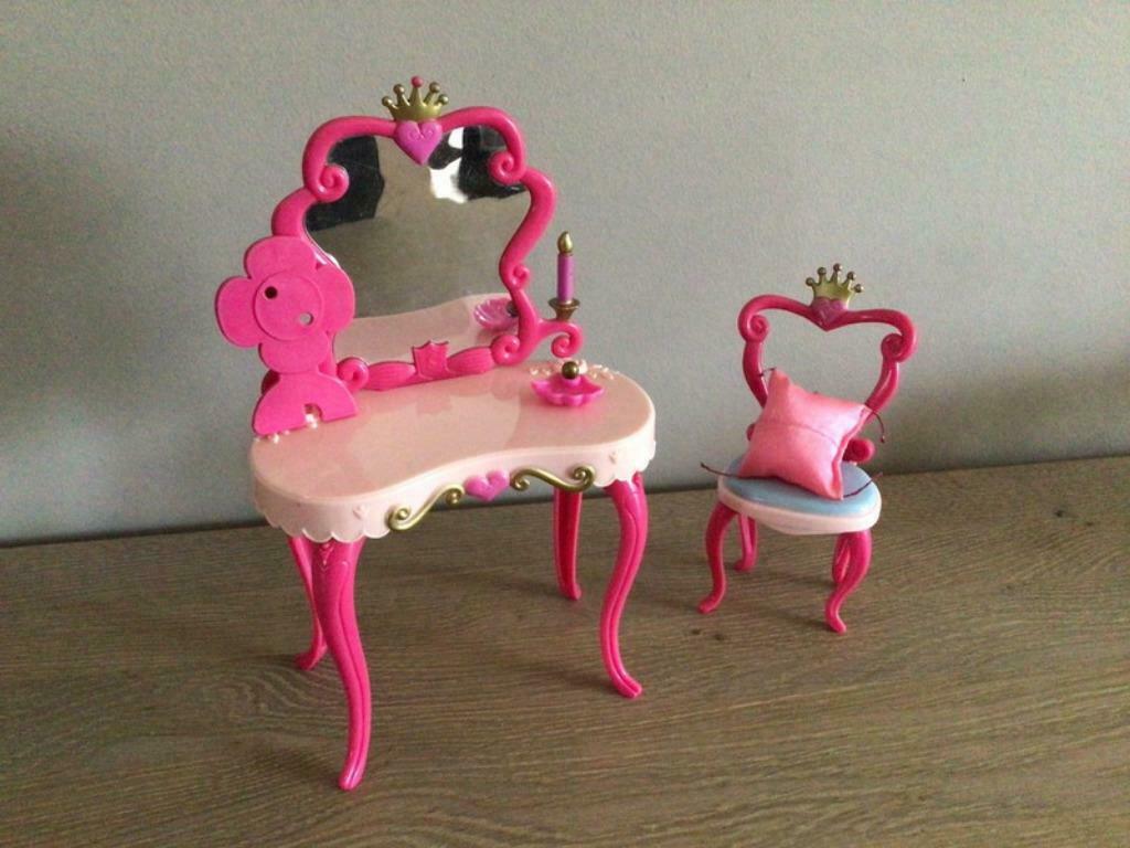 make-up tafeltje en stoeltje voor poppen (Simba), Kinderen en Baby's, Ophalen of Verzenden, Gebruikt, Meisje