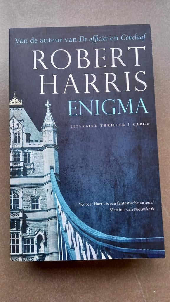 Robert Harris - Enigma, Ophalen of Verzenden, Zo goed als nieuw, Robert Harris
