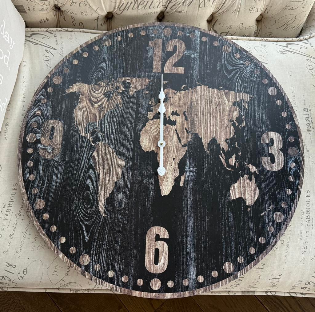 Grote wandklok, diameter 60 centimer., Huis en Inrichting, Ophalen, Zo goed als nieuw, Analoog, Wandklok