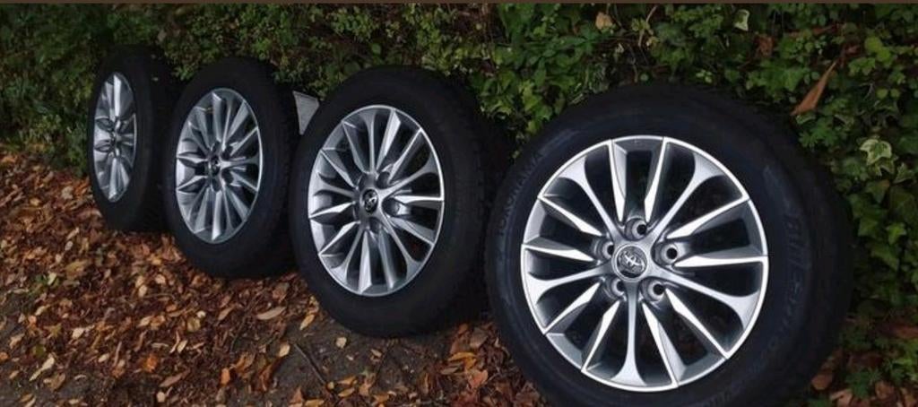 4 jantes toyota R16 2056016 205/60/16 205 60 16 ET39 etc., Autos : Pièces & Accessoires, Pneus & Jantes, Enlèvement ou Envoi, Pneus hiver