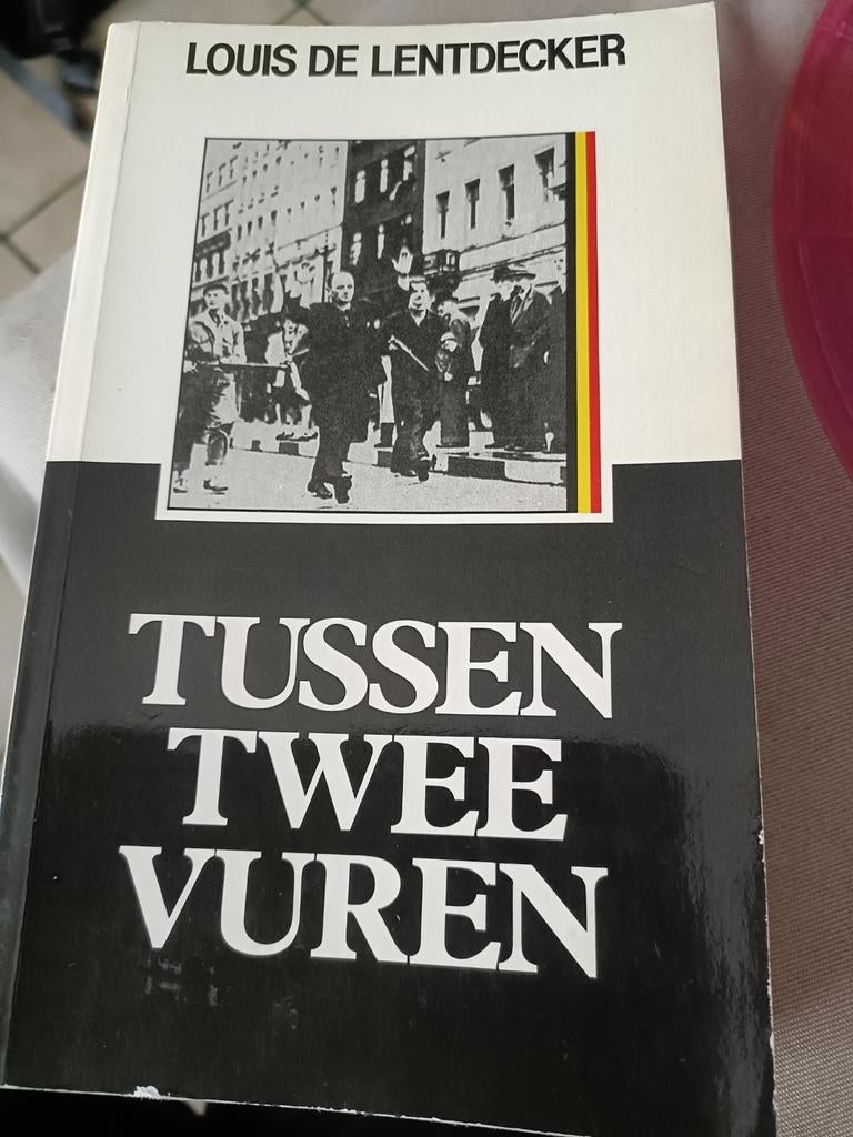 Tussen twee vuren, Boeken, Ophalen of Verzenden, Gelezen