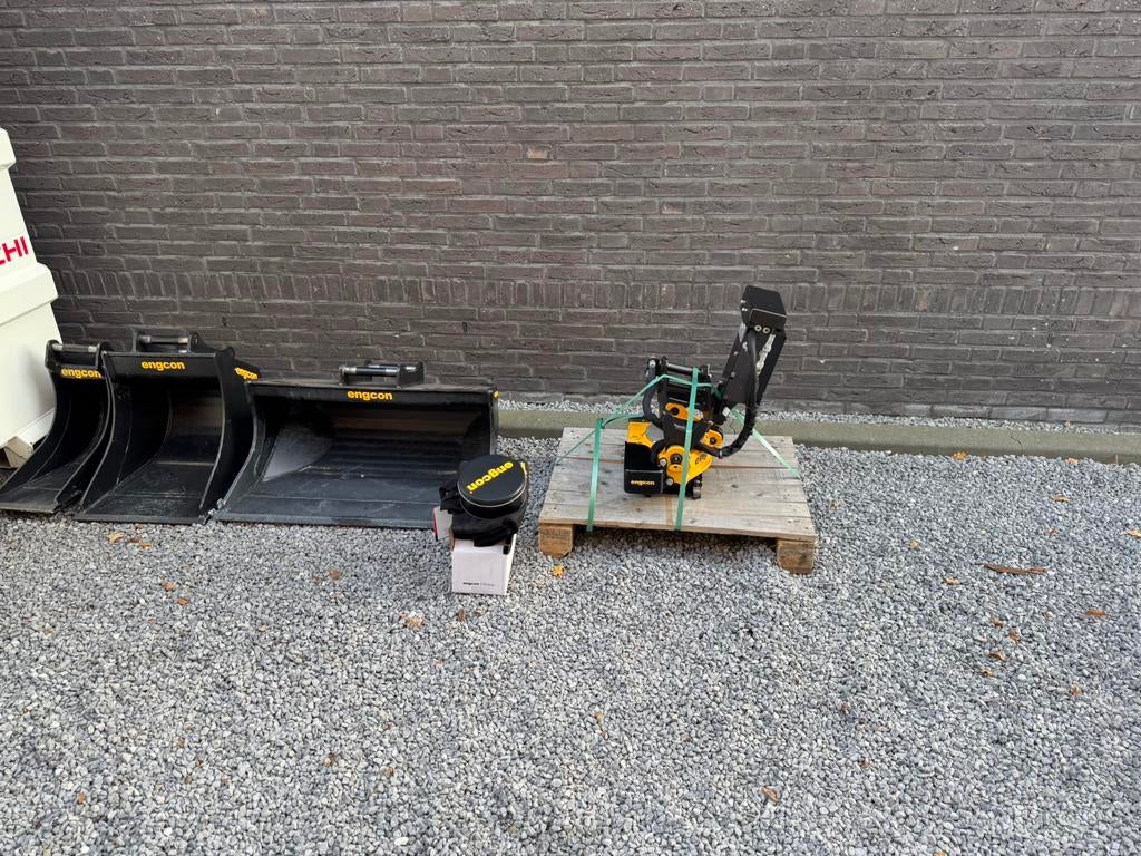 Engcon s30  180 nieuwe bakken 3 stuks, Enlèvement, Comme neuf