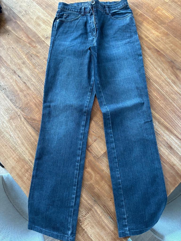 Jeans Brax taille W29, Vêtements | Femmes, W28 - W29 (confection 36), Enlèvement ou Envoi, Brax, Comme neuf